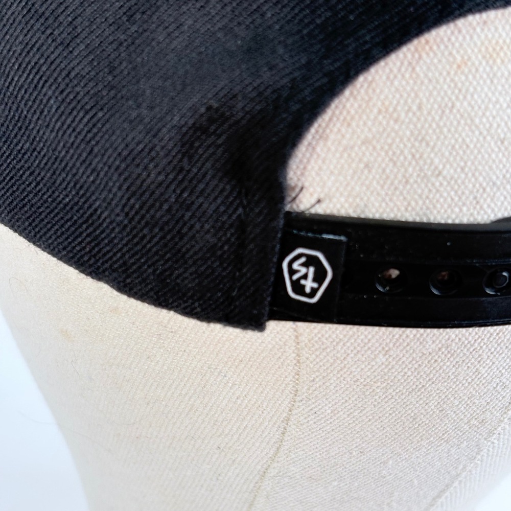 Lurking Class by Sketchy Tank Hat Black Down With My Demons Snapback Cap - Picture 4 of 9